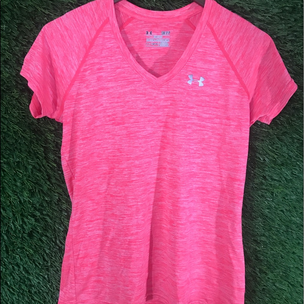 Under armor women medium drift tee